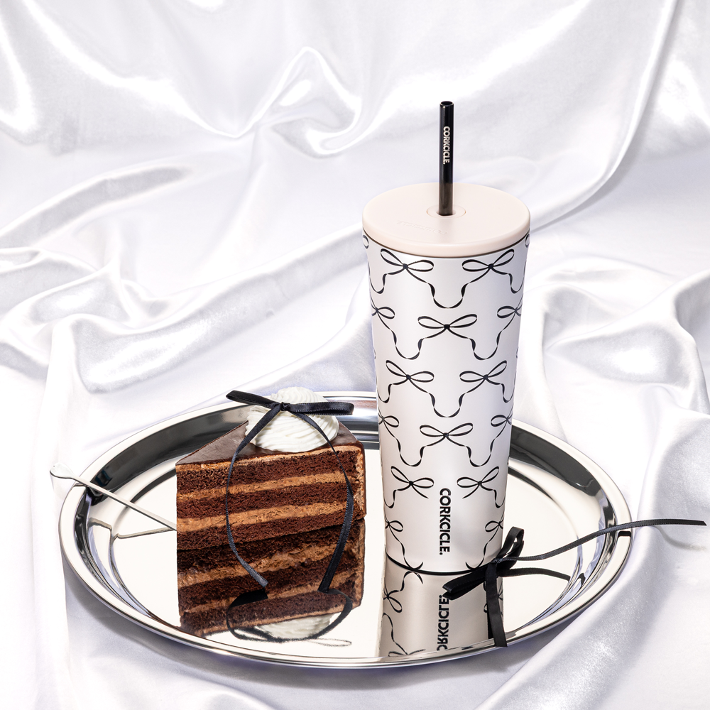 cold-cup-g1 2a98a7269432--2224PBBC-lifestyle.png