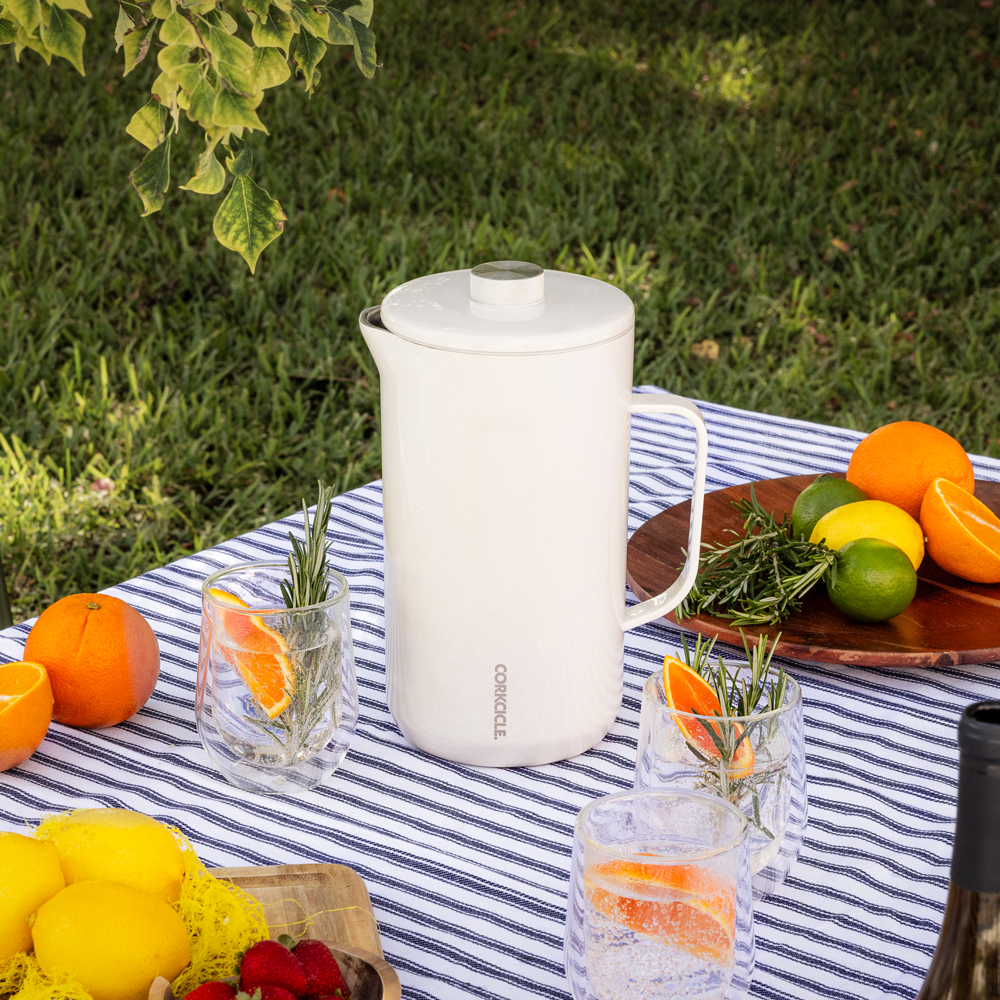 pitcher-c6 OatmilkPitcher_Lifestyle.png